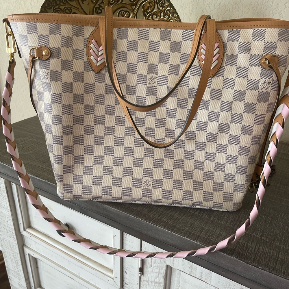 Louis Vuitton Neverfull Damier braided bag